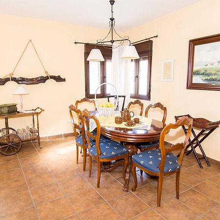 El Lenador II Guest House Hoyos del Espino Ngoại thất bức ảnh